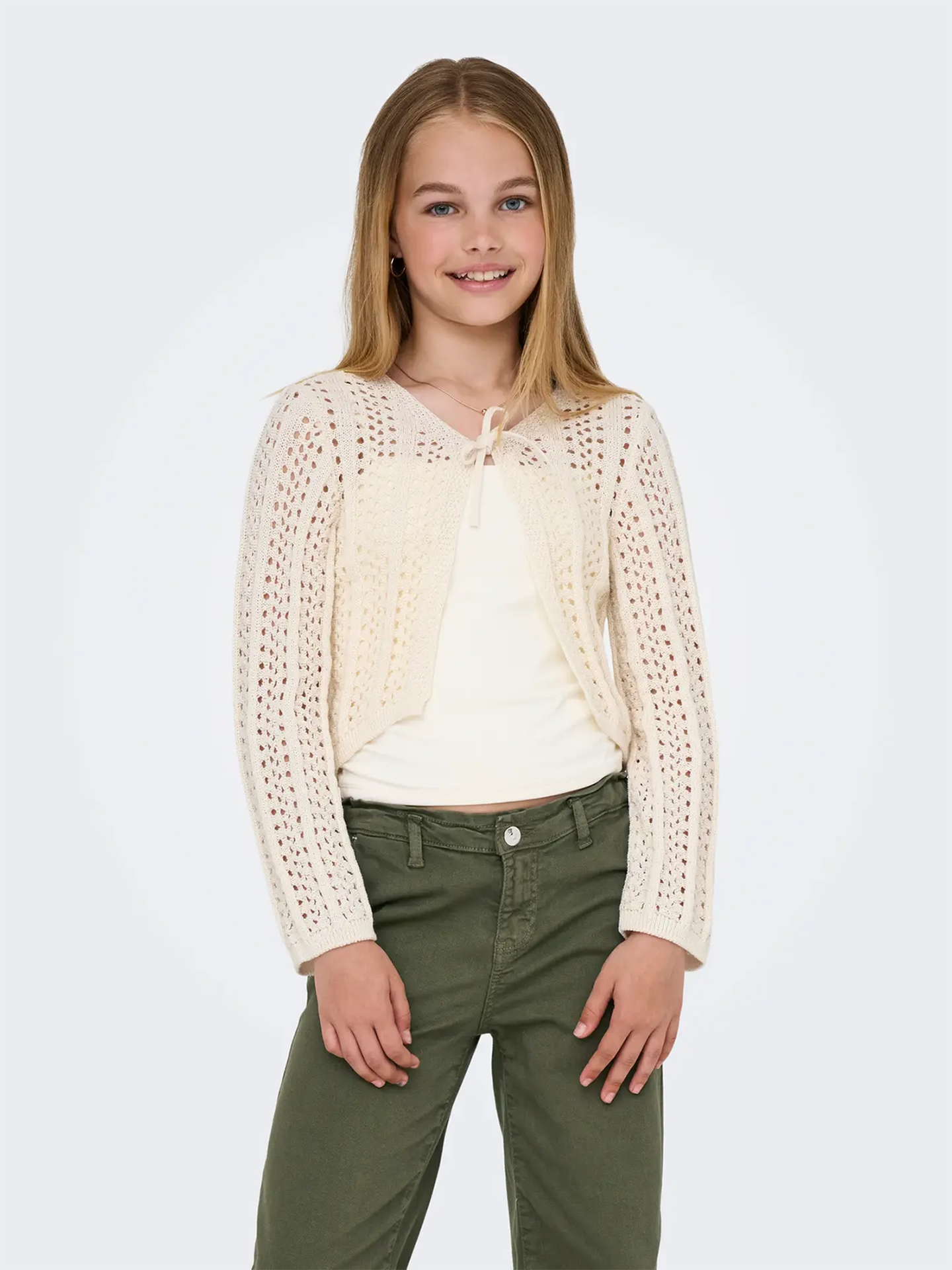 Marina Life Long Sleve Crop V-Neck Tie Knit
