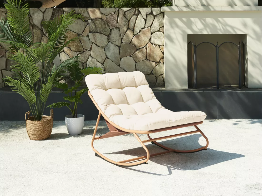 Fauteuil de jardin à bascule en acier - Orange et coussin beige - SARANI de MYLIA