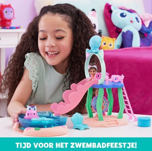 Gabby’s Poppenhuis - Kattastisch Zwembad-Speelset - Met Figuren van Gabby en Meerminkat - Van Kleur Veranderende Zeemeerminstaarten