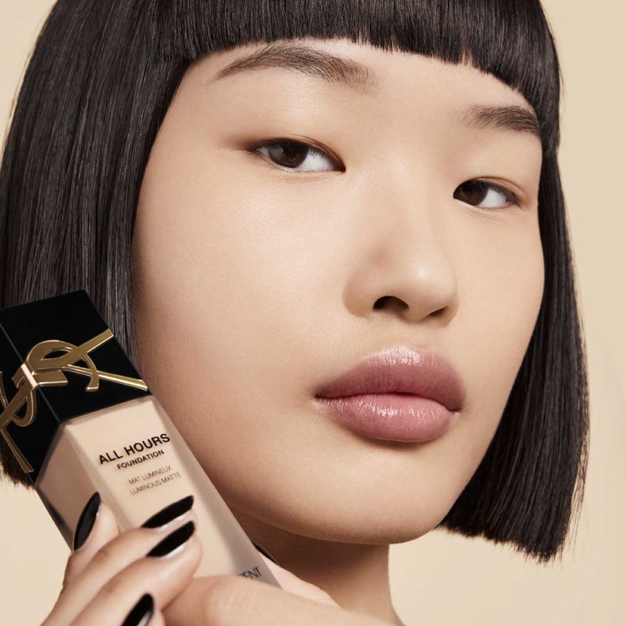 Yves Saint Laurent All Hours Foundation MN1 25ml