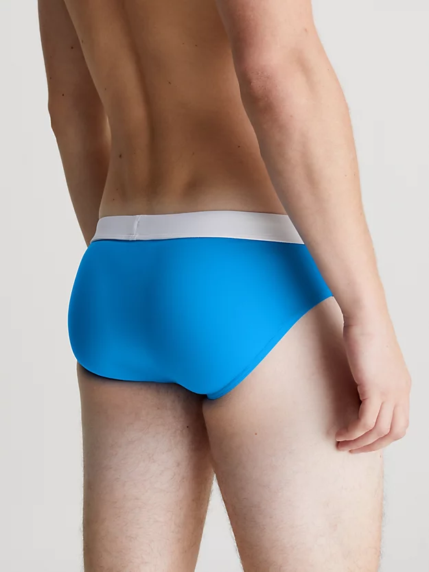 Fantasia de camisola - CK Meta Essentials
