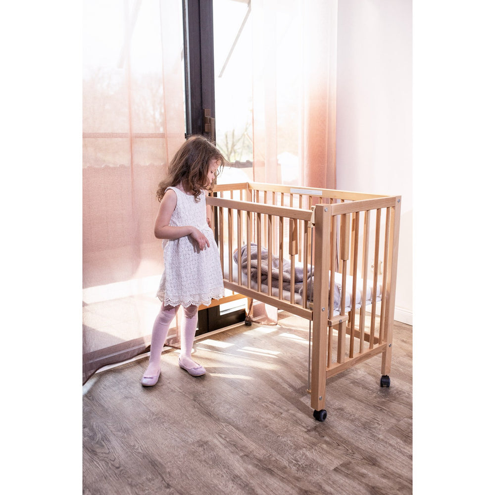 Køb tiSsi® Nature Sophie Bedside Crib Massiv Bøg