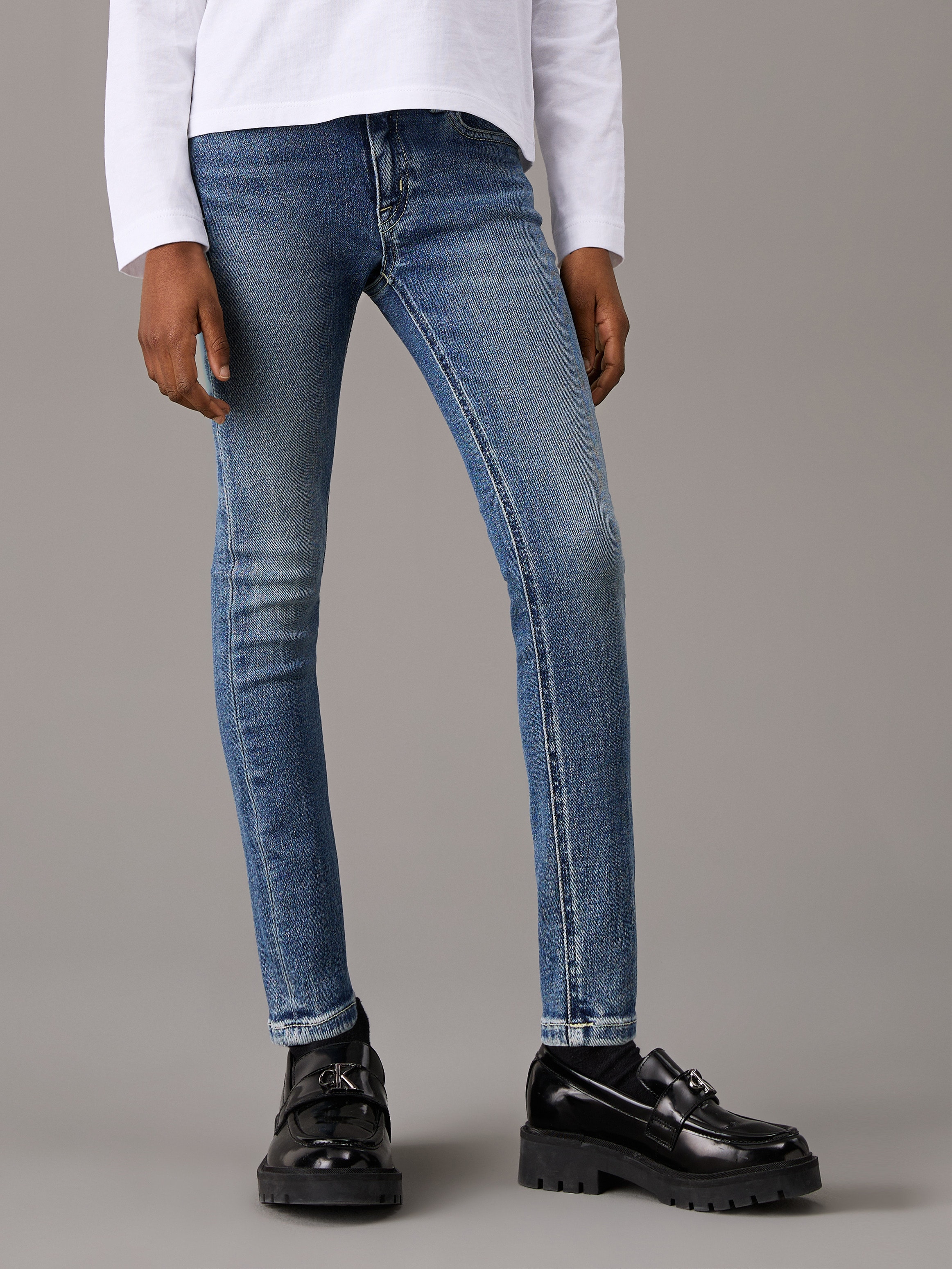 Calvin Klein Jeans Skinny-fit-Jeans »Mr Skinny Mid Blue Pws Denim«, für Kinder bis 16 Jahre und im 5-Pocket-Style