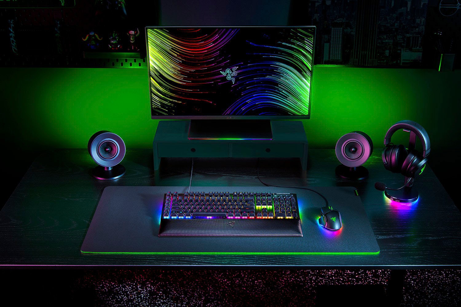 RAZER Tastatur »BlackWidow V4 DE« (Funktionstasten | Handgelenkauflage | Lautstärkeregler | Makro-Tasten | Multimedia-Tasten | Profil-Speicher | USB-Anschluss | Ziffernblock)