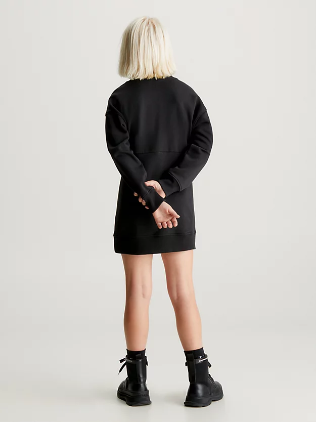 Vestido moletom folgado com logo