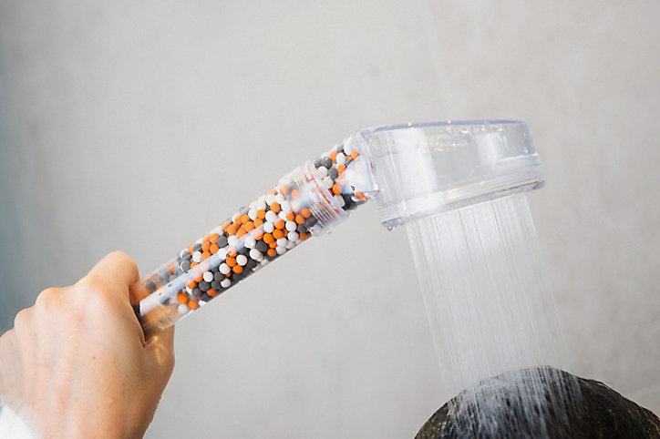 Douchette 1 jet avec billes Mineral Shower diam. 8 cm