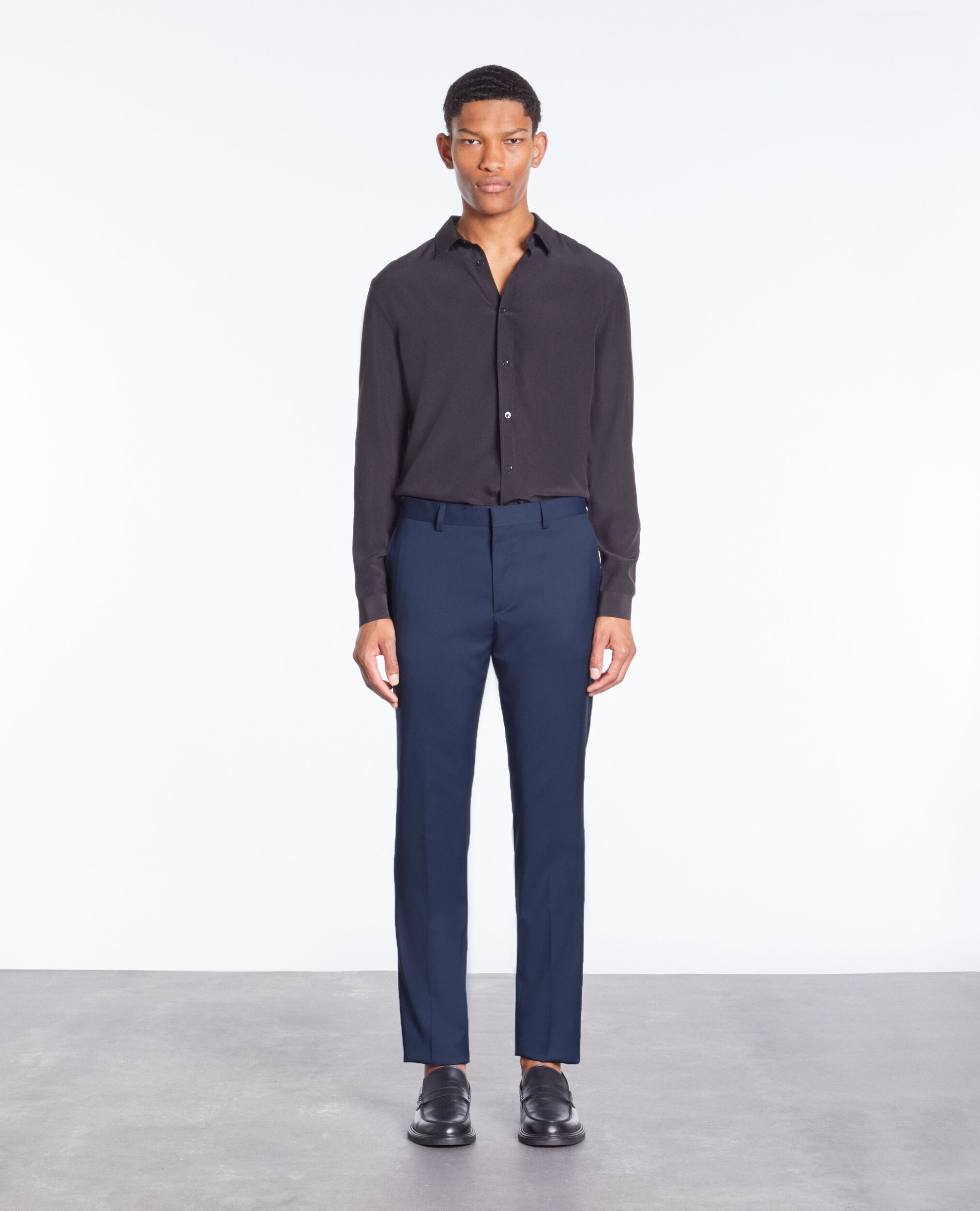 Pantalon de costume bleu en laine