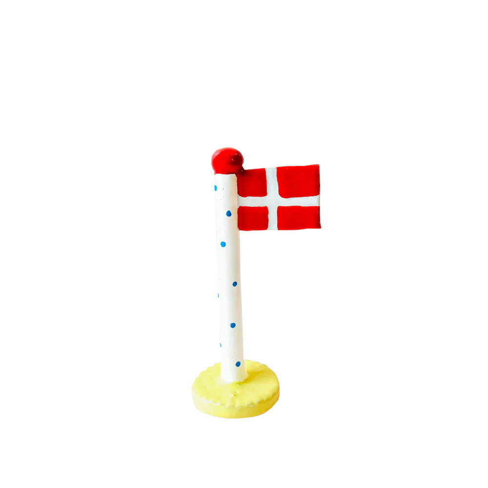 TheClayPlay  Polkadotflag med lysegul fod m. rød knop - H14-18 cm.