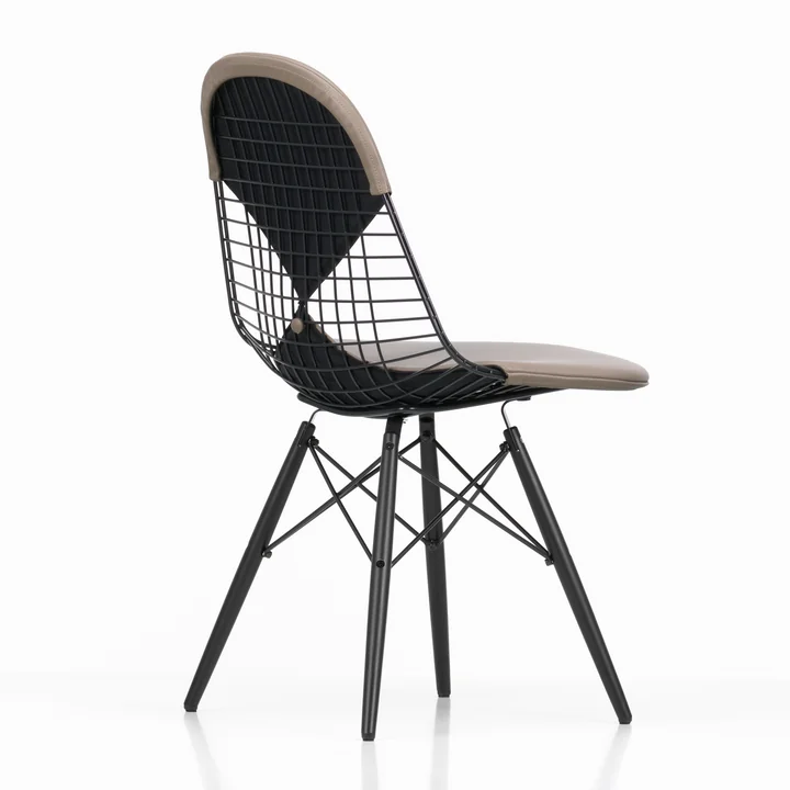 Vitra - Wire Chair DKW, basic dark / Gestell Ahorn schwarz, Filzgleiter (ohne Bezug)