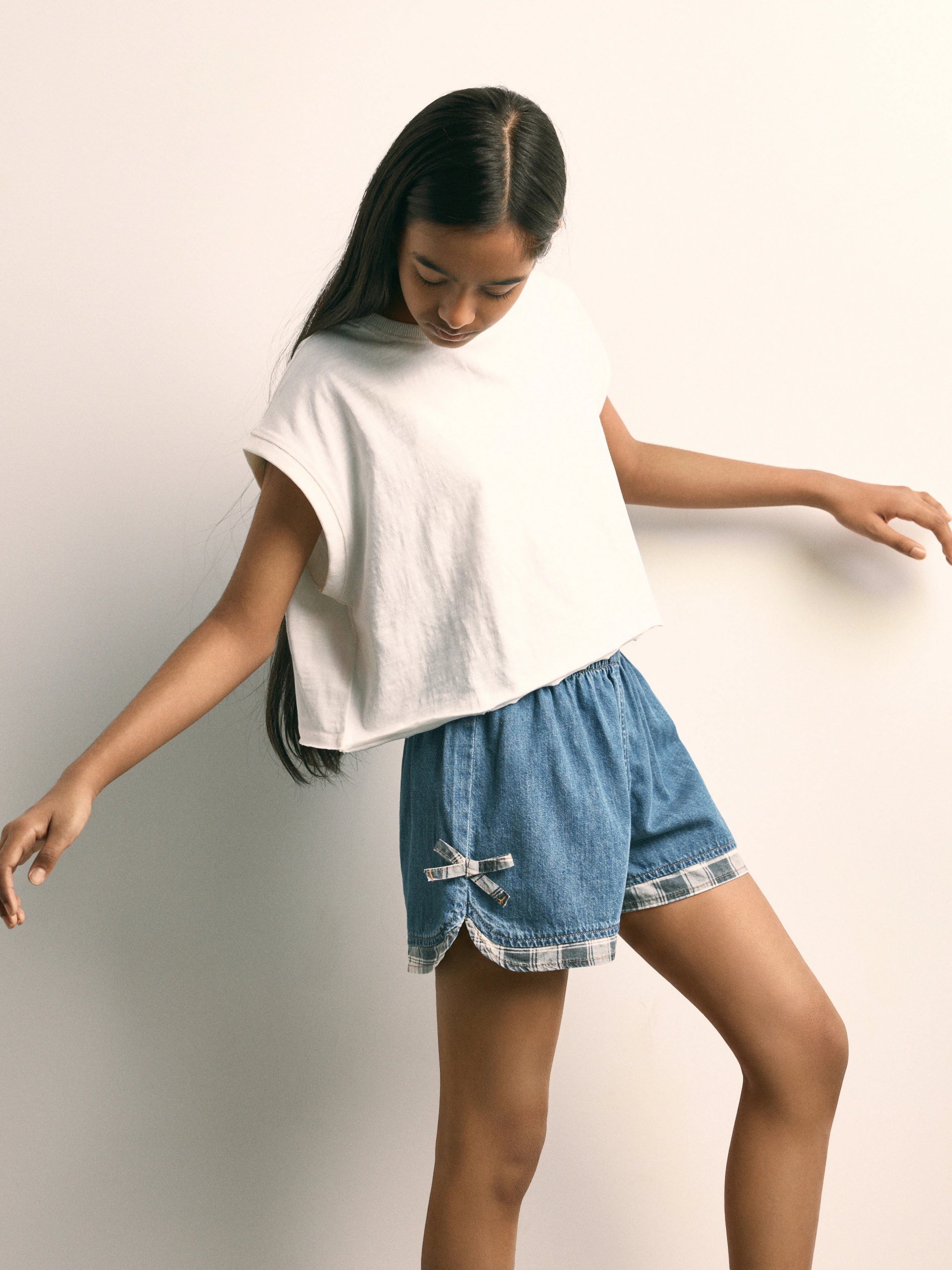 Jeans-Shorts mit Schleife