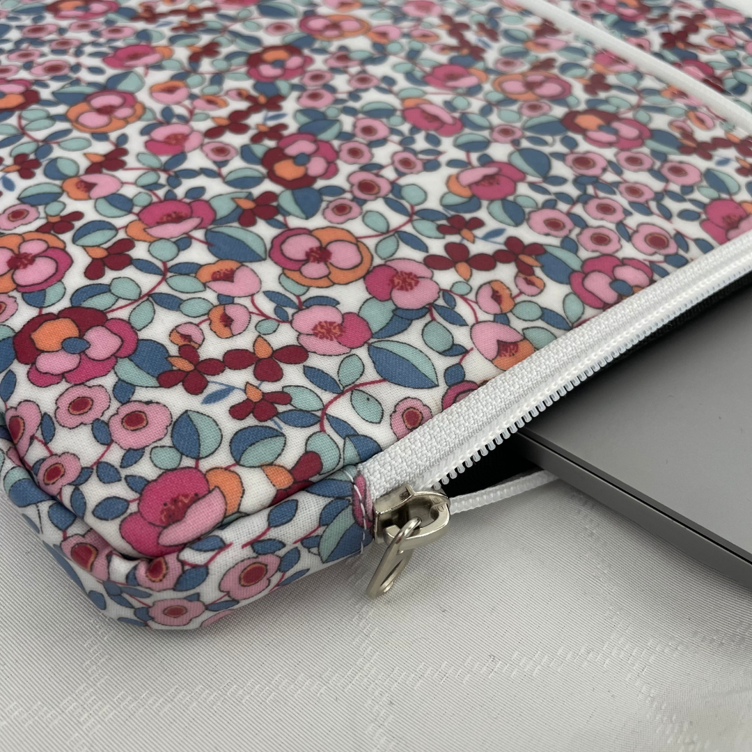 Pochette Ordinateur 15 Pouces Boutons Rose