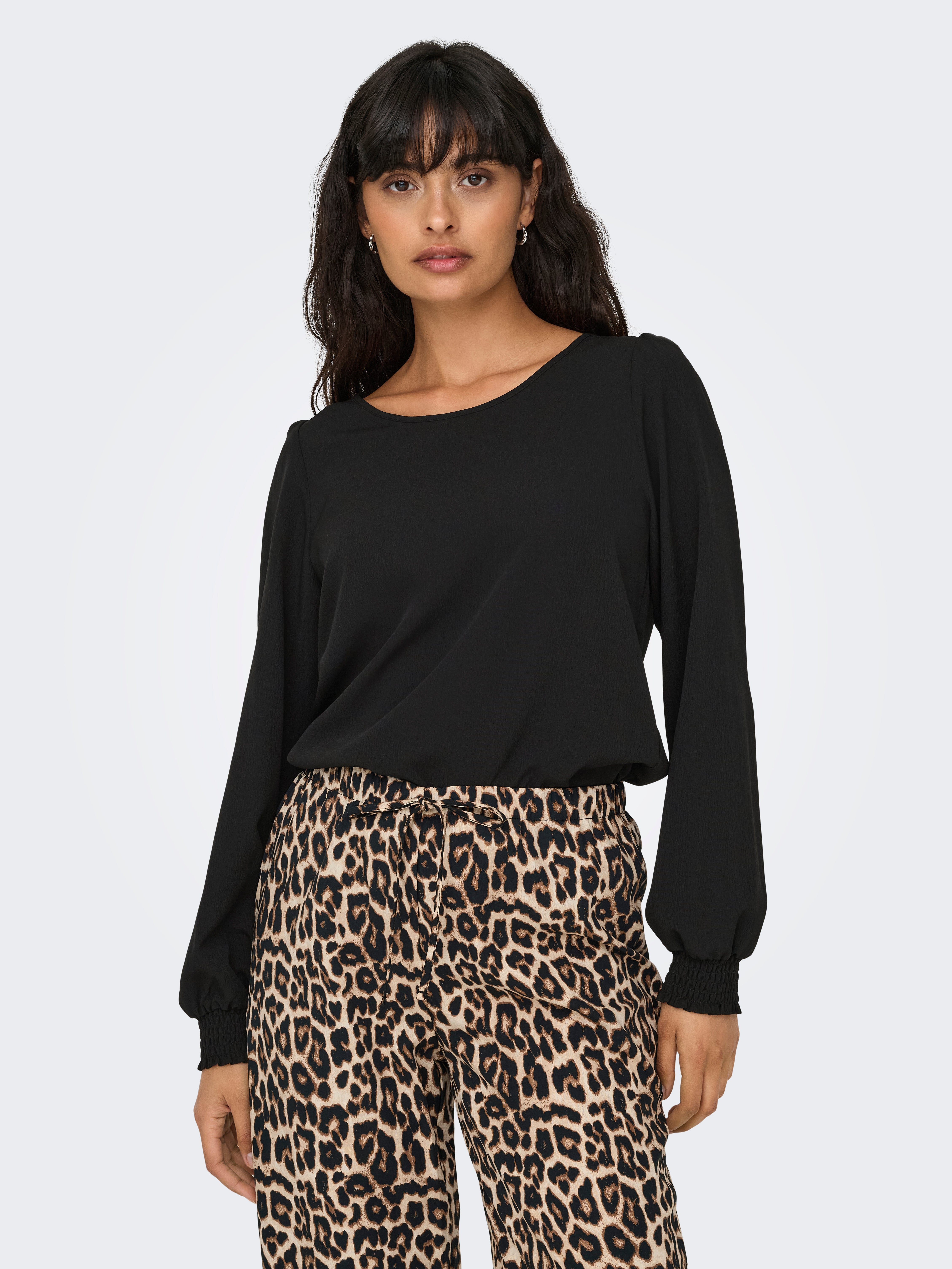 ONLELITE Top Black