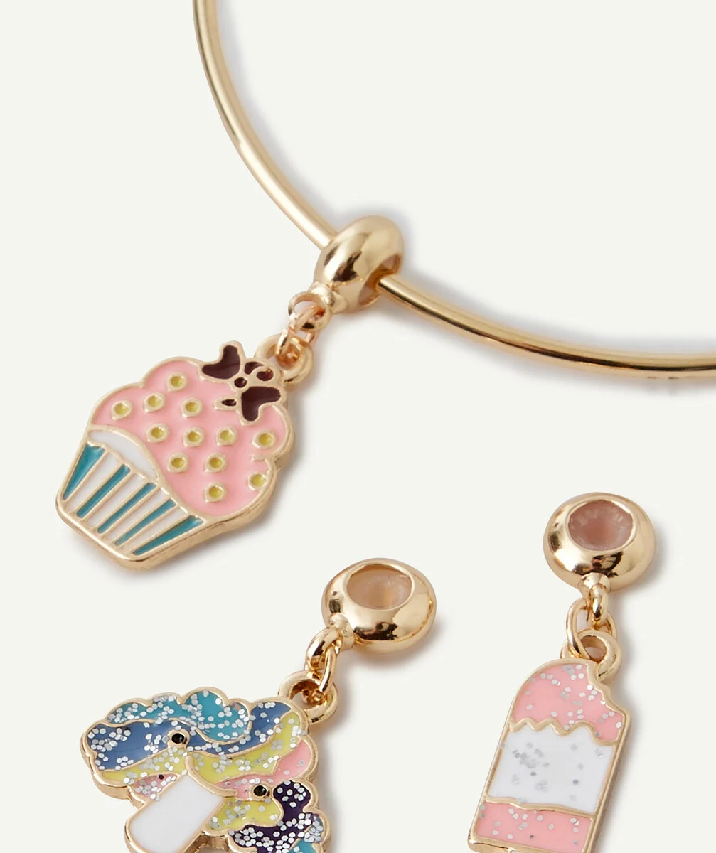 BRACELET JONC COULEUR DORÉE AUX CHARMS GOURMANDISES