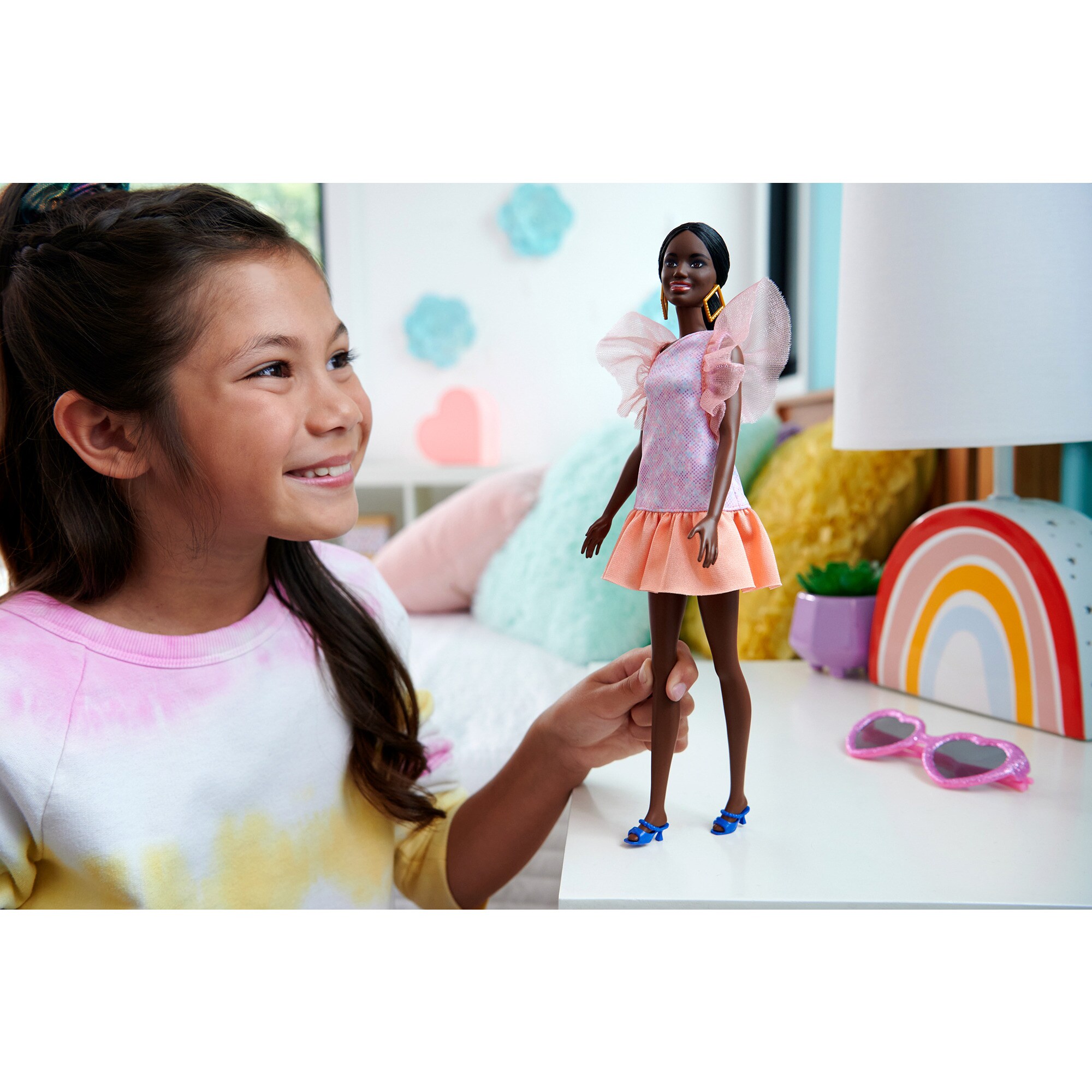 Mattel Puppe Barbie Fashionistas-Puppe Peach Puffy Sleeves Dress