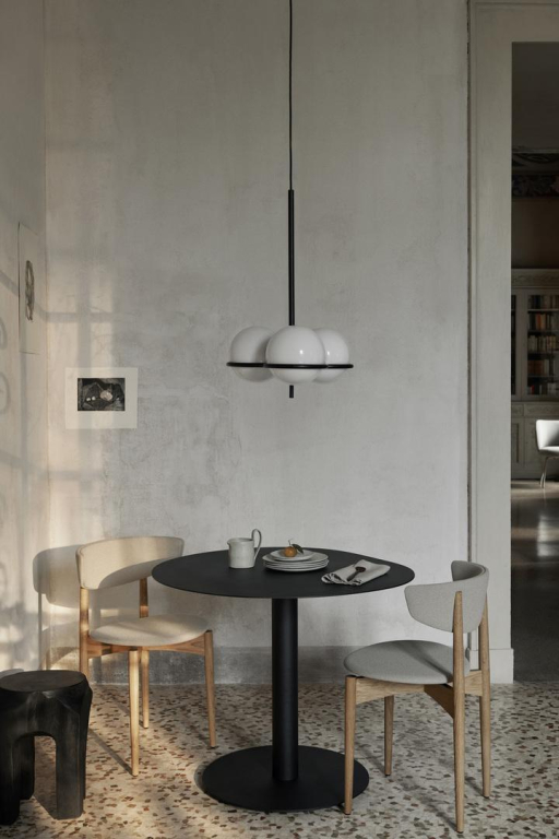 Ferm Living Pond eetkamertafel Ø88 Black