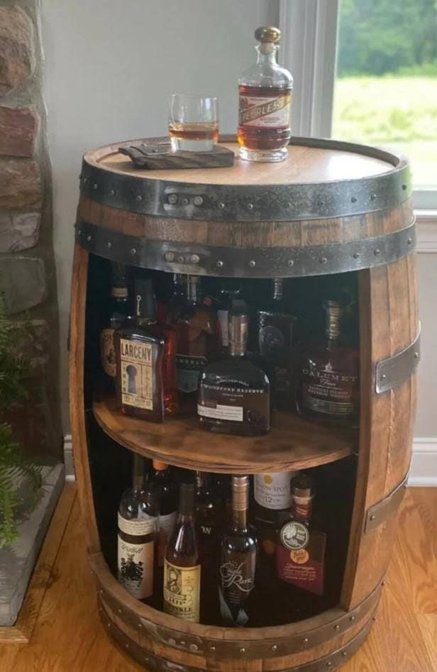 Handgefertigter Beistelltisch aus Whiskyfass | Handgemachter Whisky Barrel End Table | Begrenzte Lager | Echtes Whisky Fass