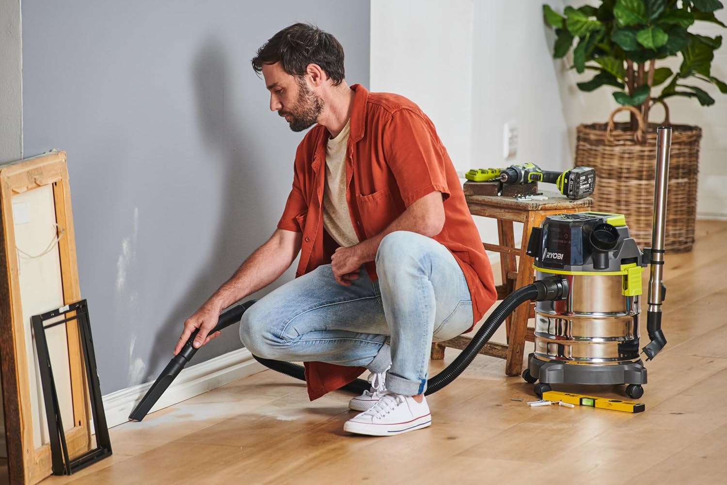 RYOBI 18 V ONE+ Akku-Nass- und Trockensauger R18WDV-0, 82 AW Saugleistung, 18 L Behälter, ohne Akku und Ladegerät