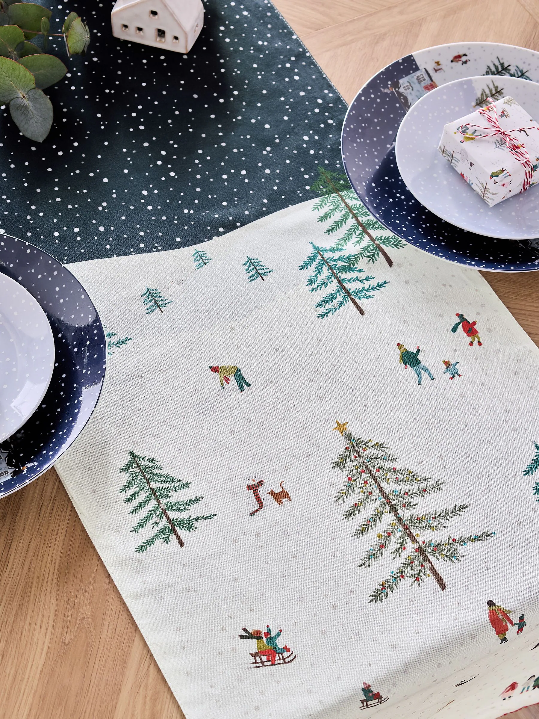 Mini tafelloper met Kerstmis scène