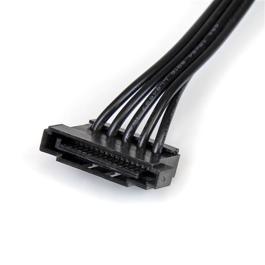 StarTech.com Câble d'alimentation 1 SATA / 4 SATA - 40 cm