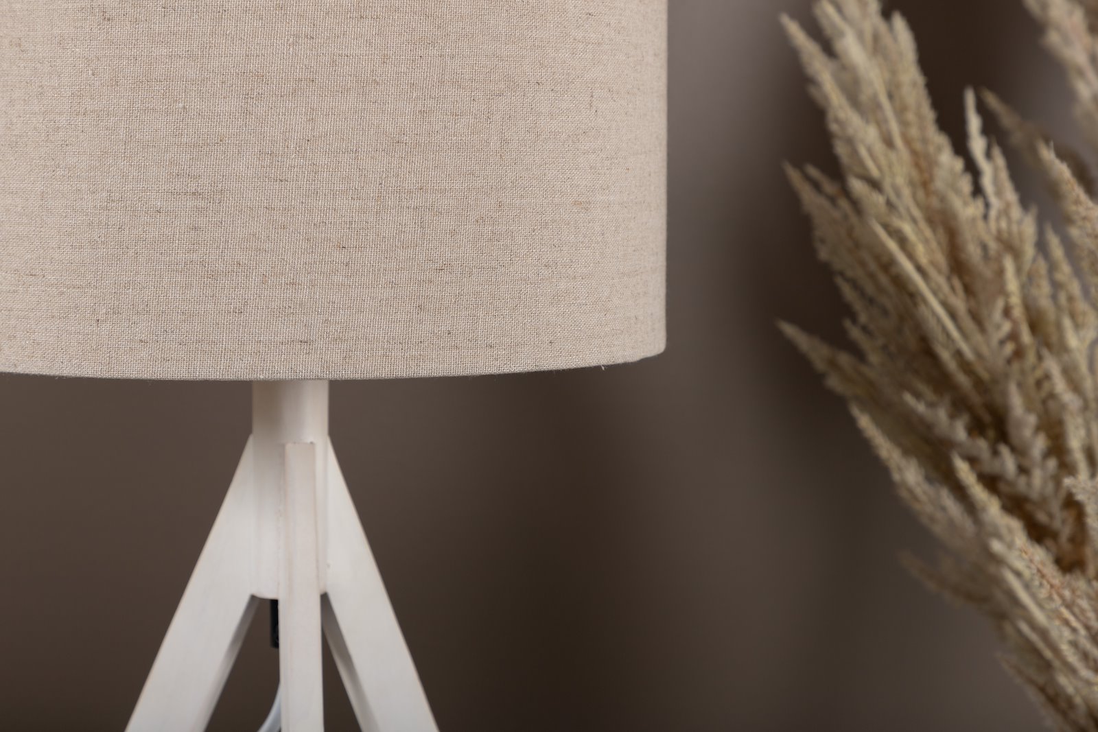 Kona bordlampe Hvit, linskjerm