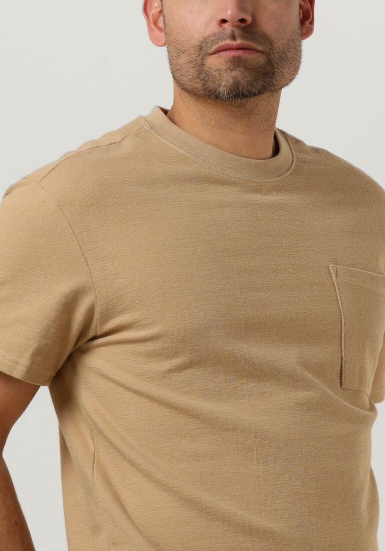 ANERKJENDT beige anerkjendt t-shirt akkikki s/s structure pocket tee