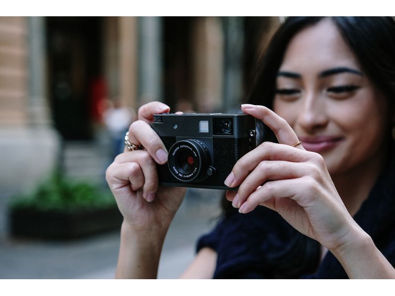 Fujifilm Fotokamera X-Half Charcoal Silver Digitale Halbformatkamera