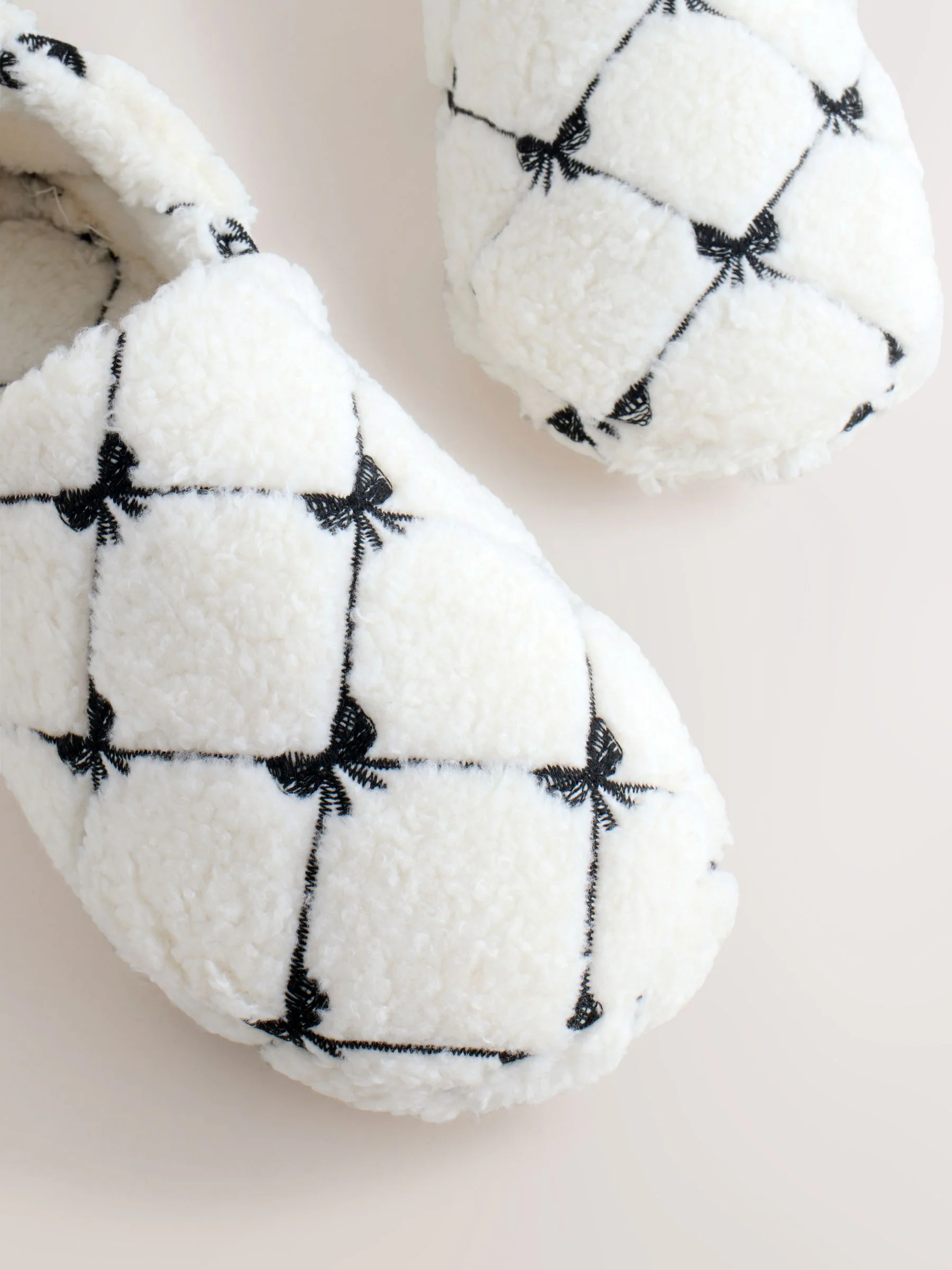 Roze met strik - Shoot pantoffels met borgvoering
