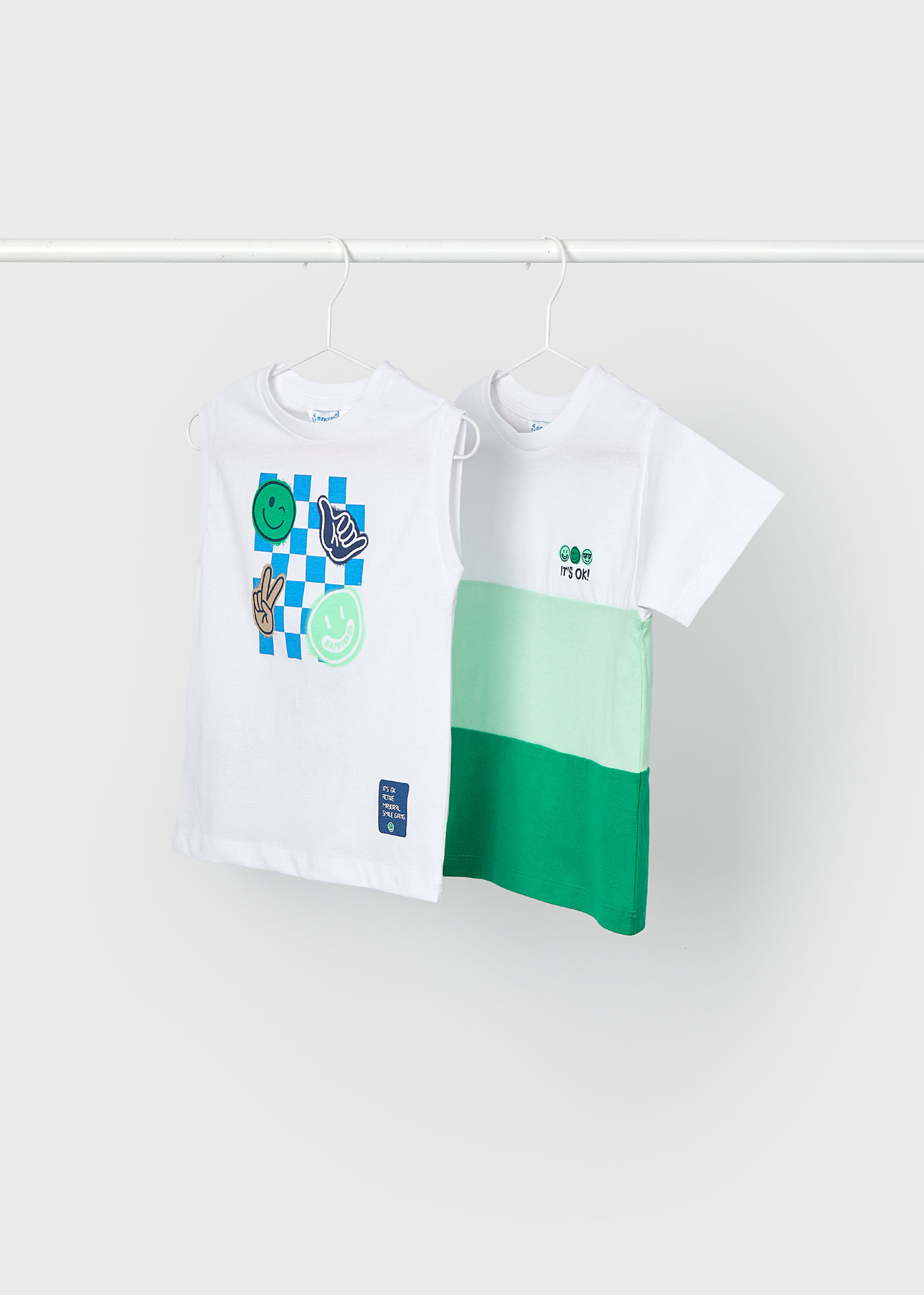 Conjunto de 2 camisetas Better Cotton para meninos, estampa Universe.