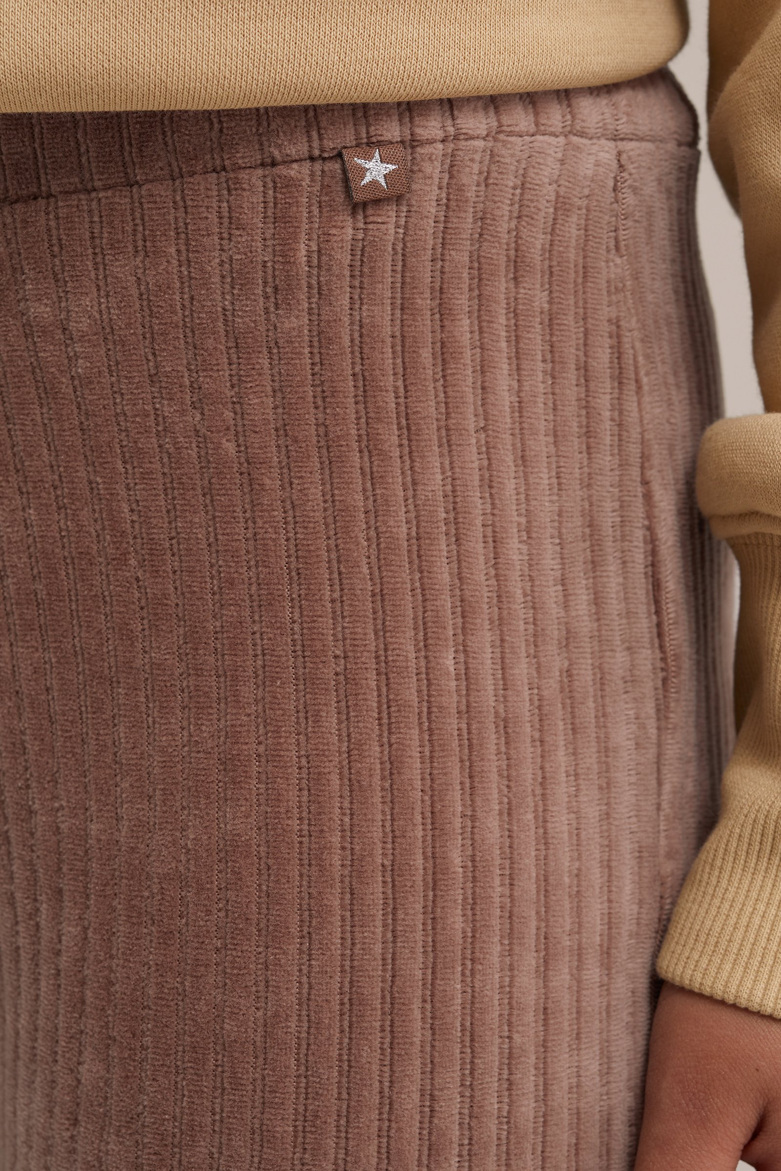 Meisjes velvet flared legging van ribstof WE Fashion Lichtbruin
