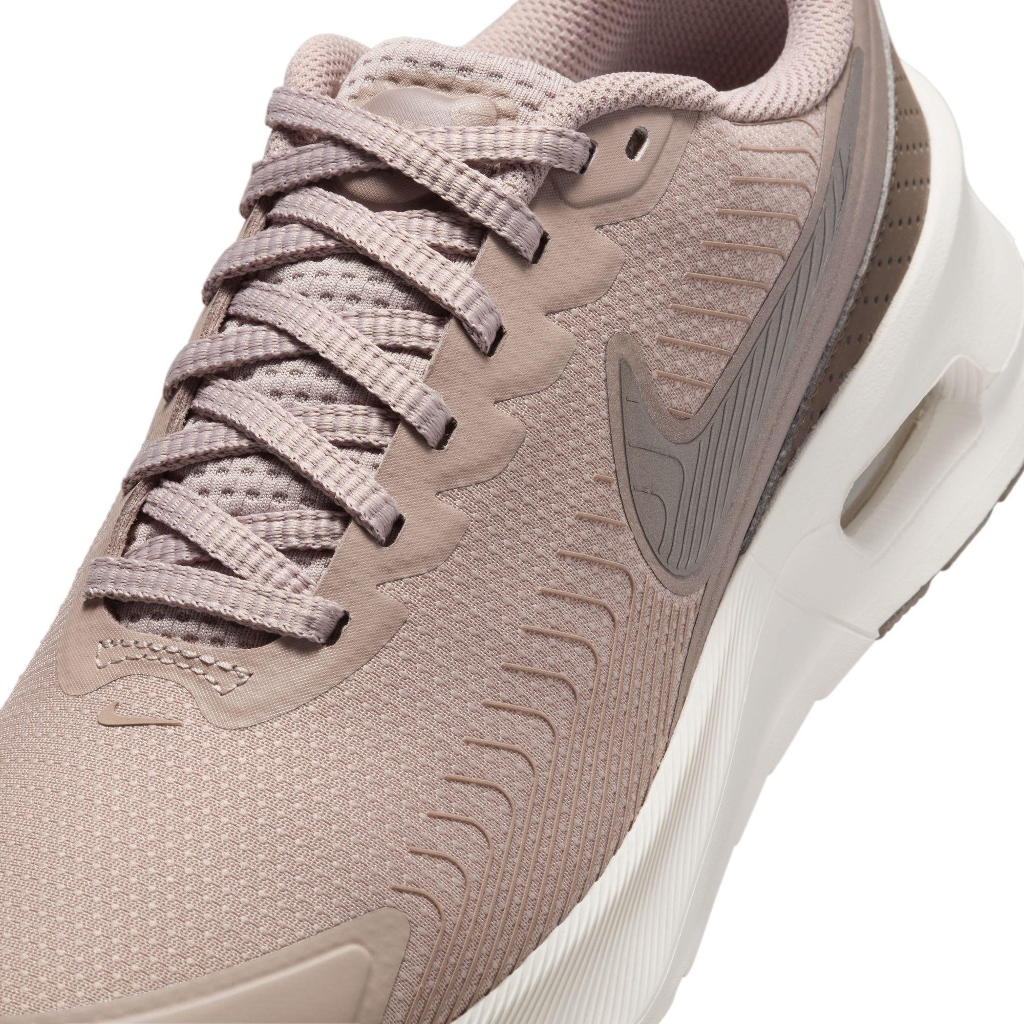 Nike Air Max Nuaxis