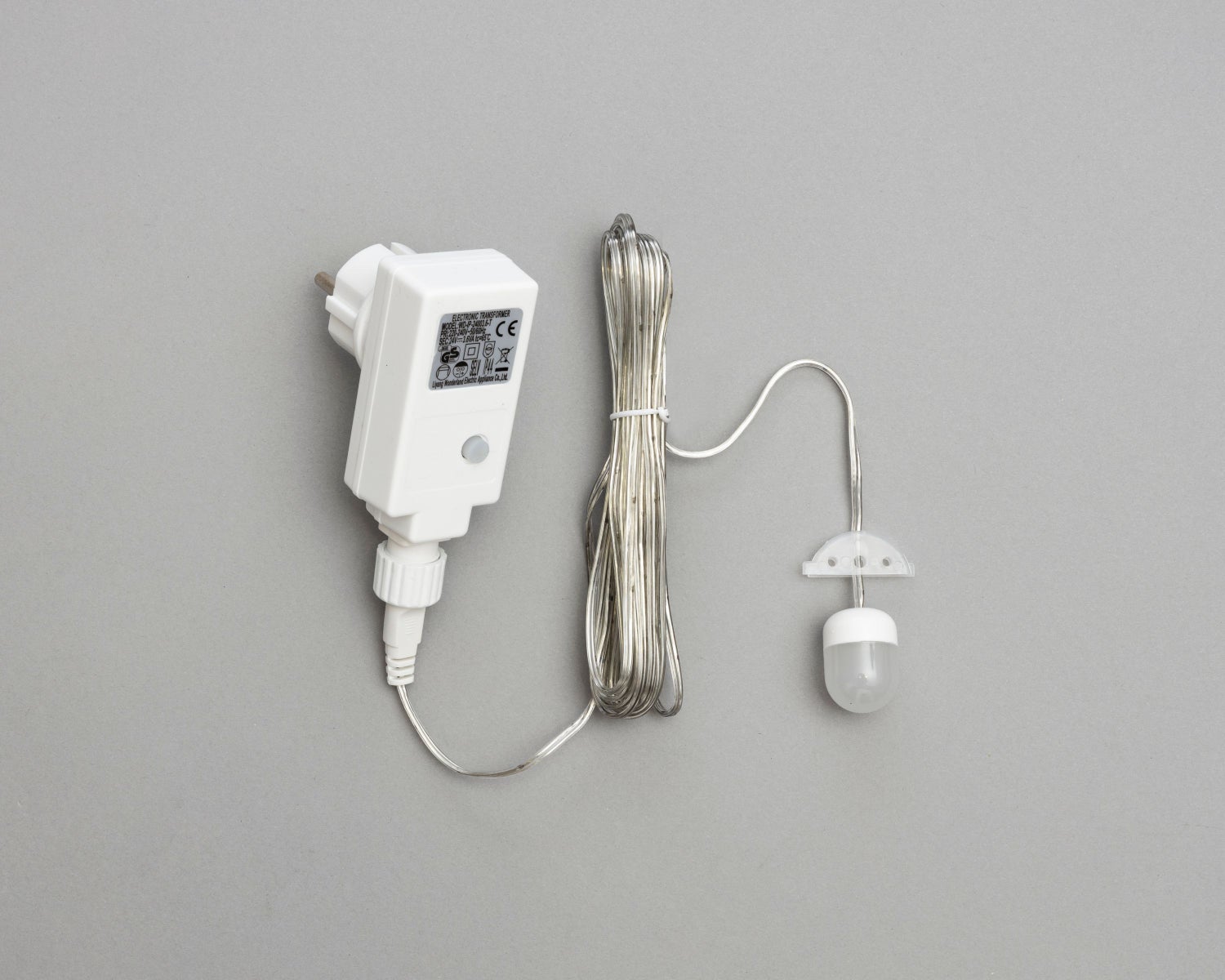 Sterntaler Decoratieve Ster | Kunststof Kerstster | 18 Punten | Opvouwbare Ster | 25cm | Binnen- en Buitengebruik | LED | Netstekker