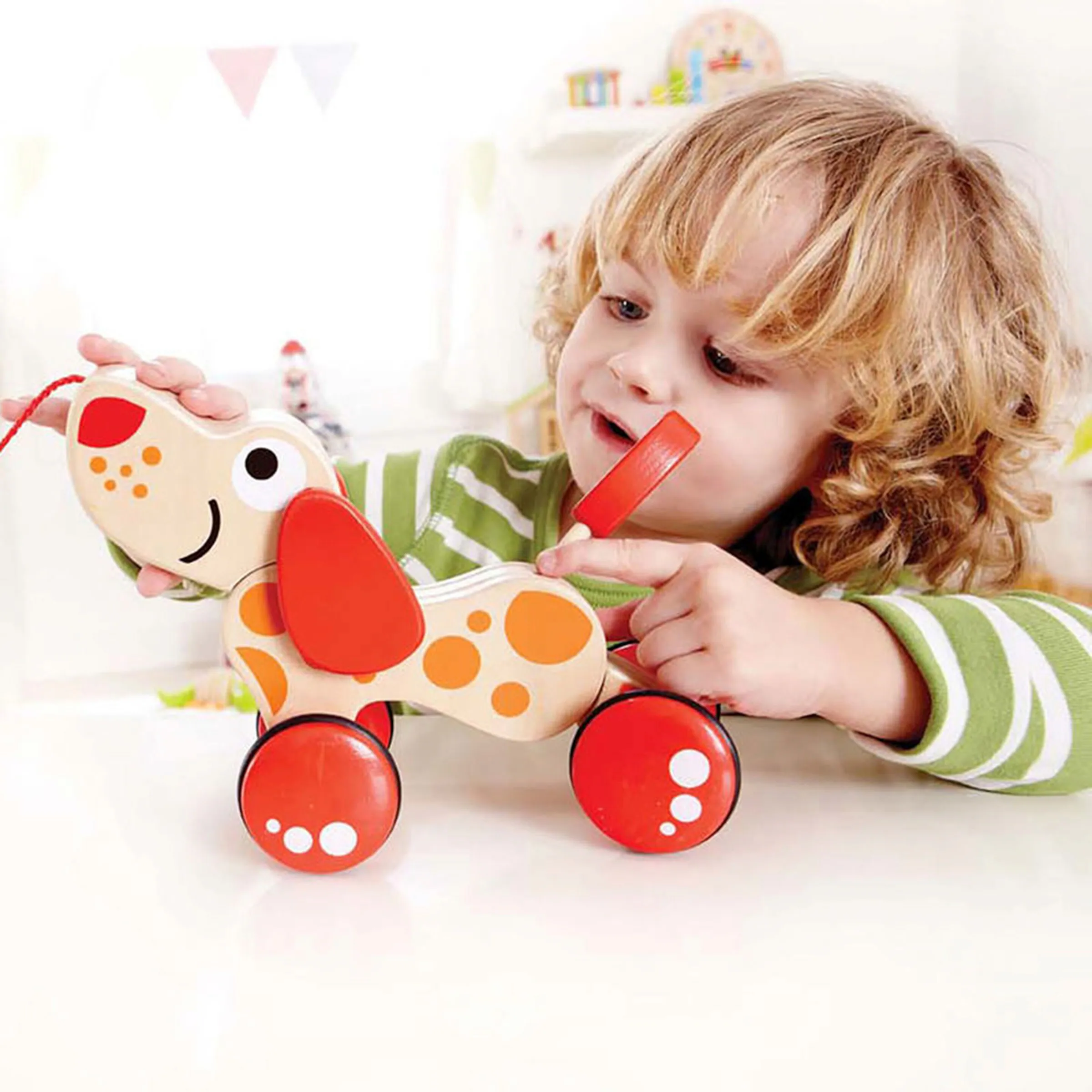 Hape Nachziehspielzeug Hündchen Puppy aus Holz