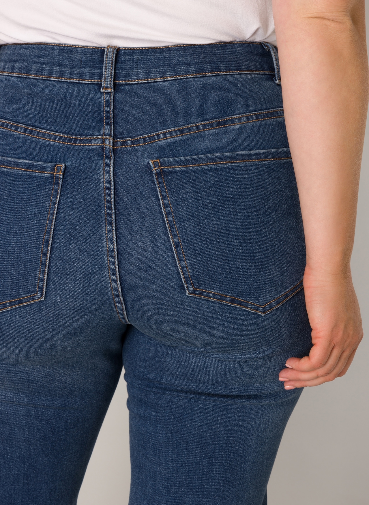 Base Level Curvy Slim-fit-Jeans in grossen Grössen
