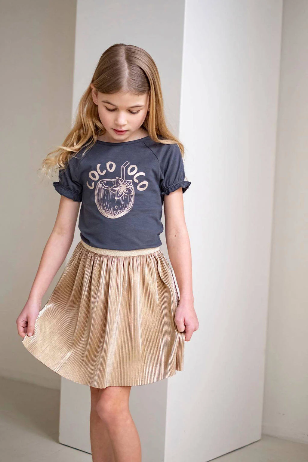 Like Flo jurk met ruches goud/donkerblauw