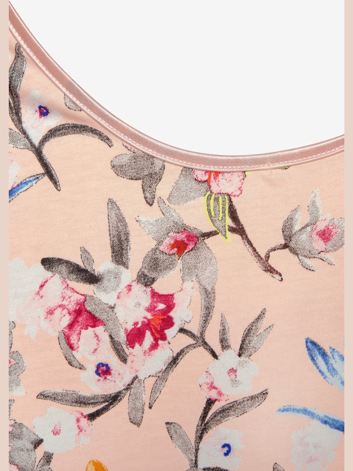 Chemise de nuit au design floral