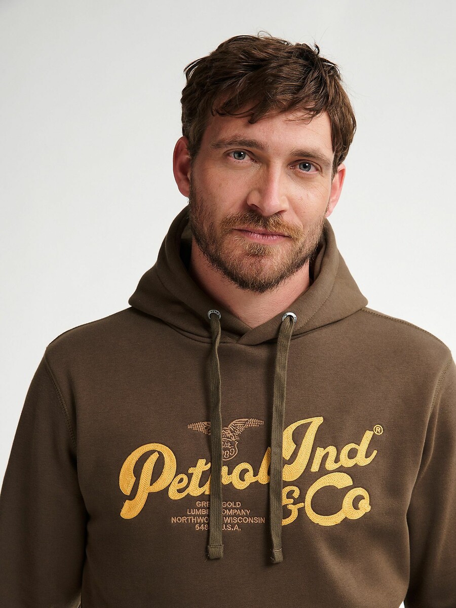 INDÚSTRIAS PETROLÍFERAS<br>Moletom com Capuz Estampado