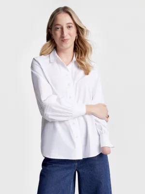 Blusa de renda com logotipo adaptável