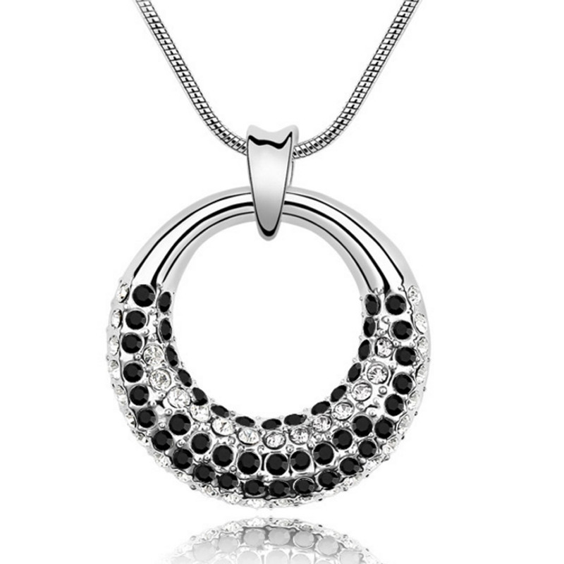 Pendentif Clair de Lune orné de Cristal noir de Swarovski