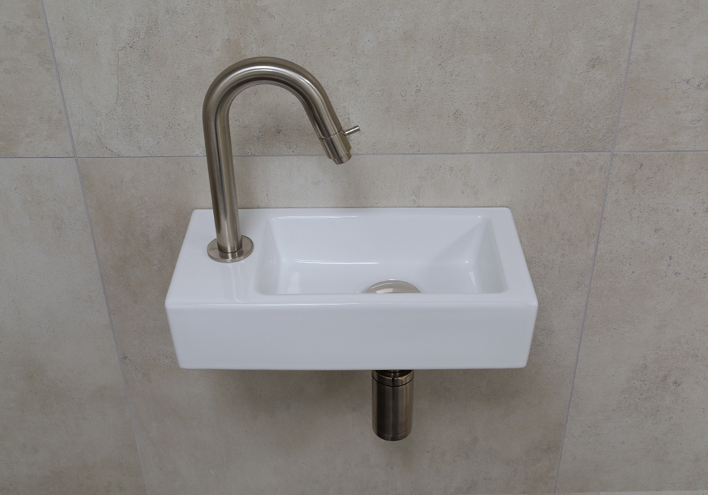 Mueller Mini Rhea wit fonteinset met RVS gebogen fonteinkraan links