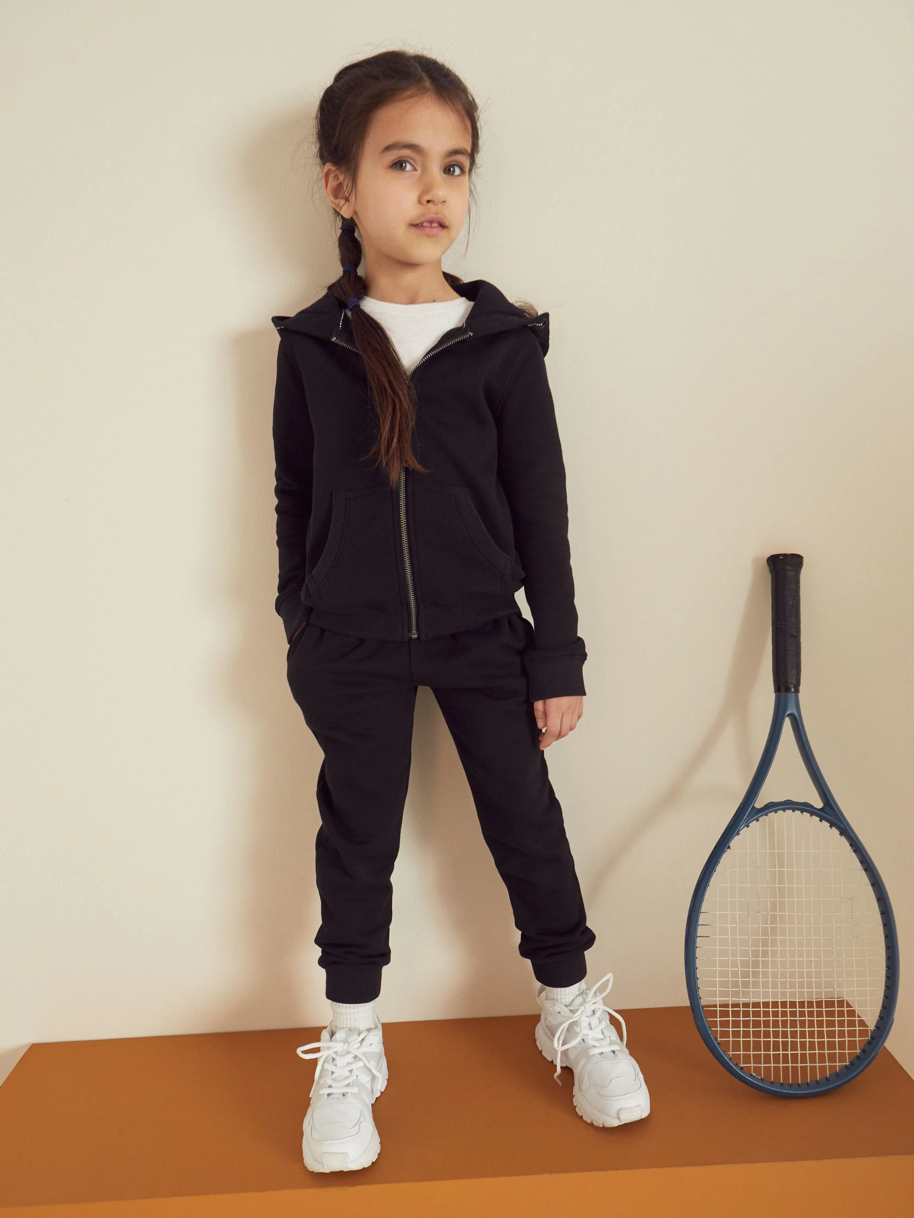 Zwart - Schoolsportset van hoodie met rits en joggingbroek (3-16 jr)