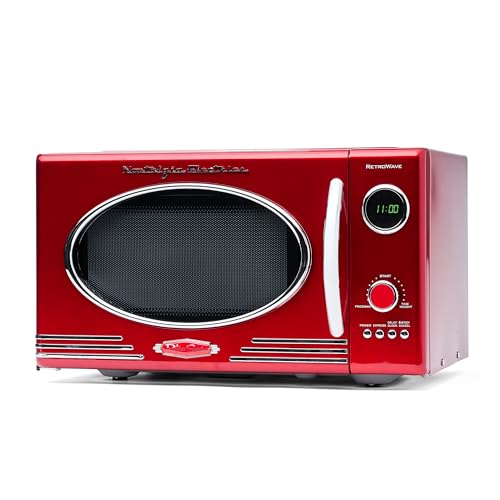 Nostalgia Four à Micro Ondes de Comptoir Rétro   Grand 800 Watts   25,4 L   12 Réglages de Cuisson Préréglés   Horloge Numérique   Appareils de Cuisine   Rouge : Cuisine et Maison