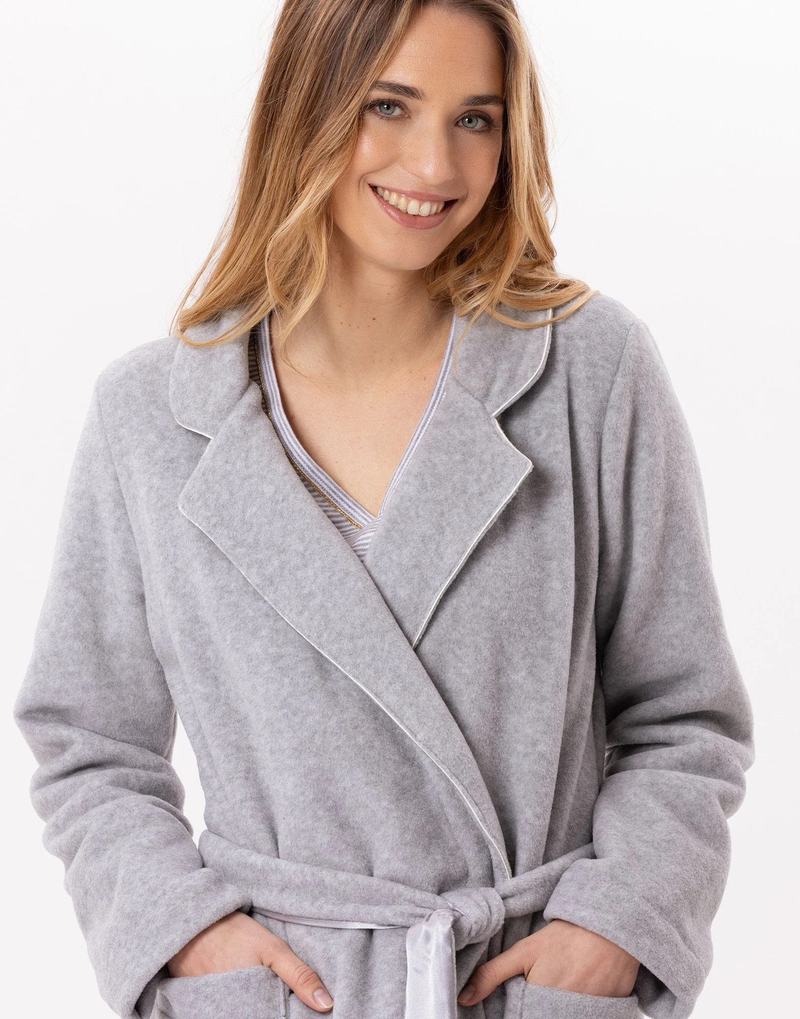 ESSENTIEL 865 - Peignoir en polaire | Gris
