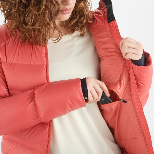 OUTLINE MID DOWN  Daunenjacke mit Kapuze Damen MineralRed