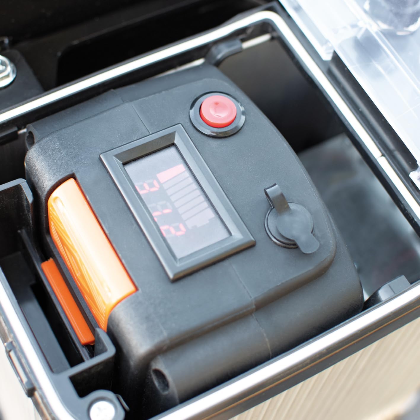 BAMATO Elektrische Schubkarre MTR-300W | Elektroantrieb | 300 kg Traglast | 400W Motorleistung | Max. 6,0 km/h vorwärts | Muldenvolumen 100 Liter | Stufenlose Geschwindigkeit | Schubwagen Schubkarren