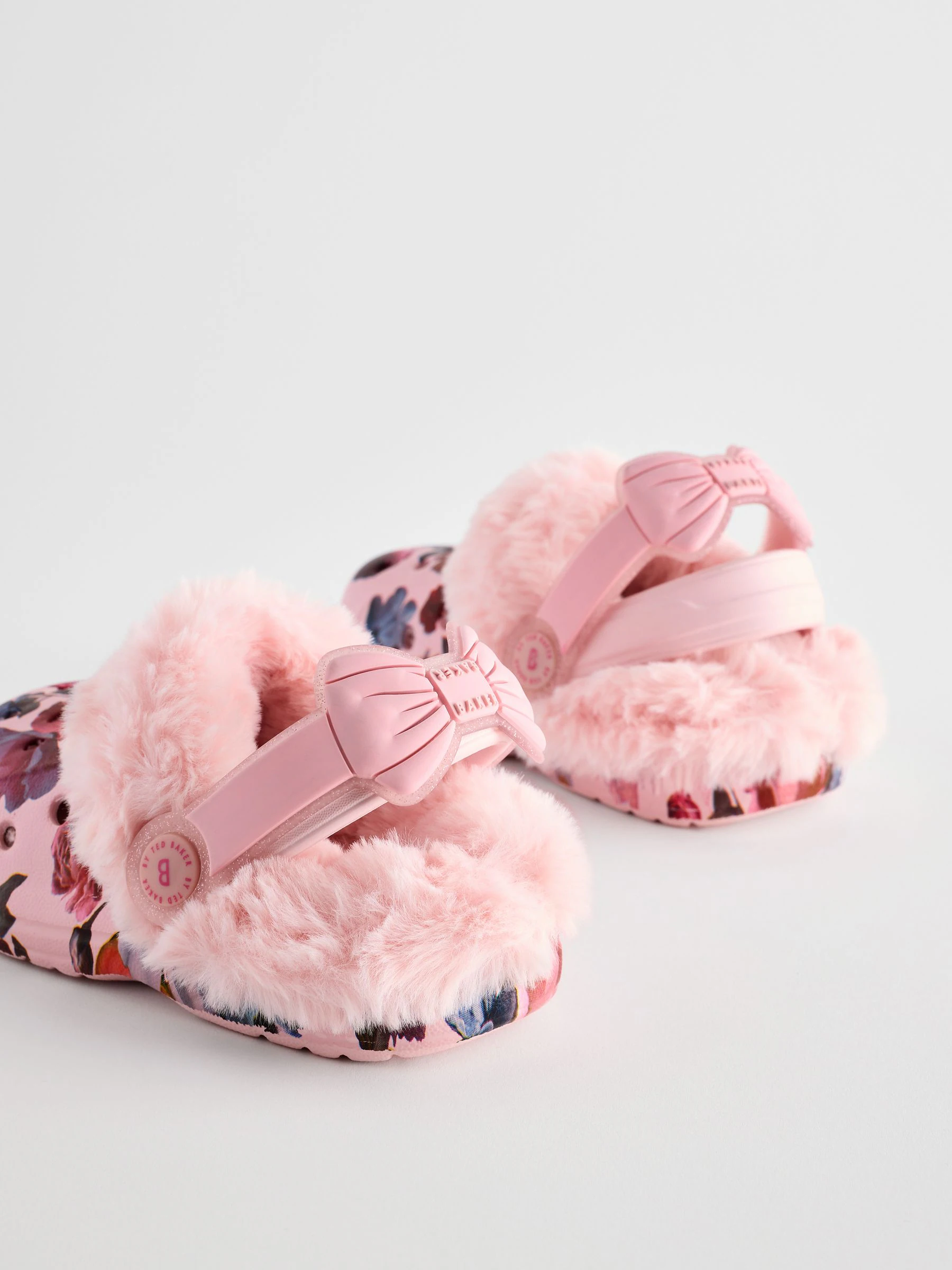 Roze bloemen - Baker By Ted Baker met borg gevoerde klomppantoffels