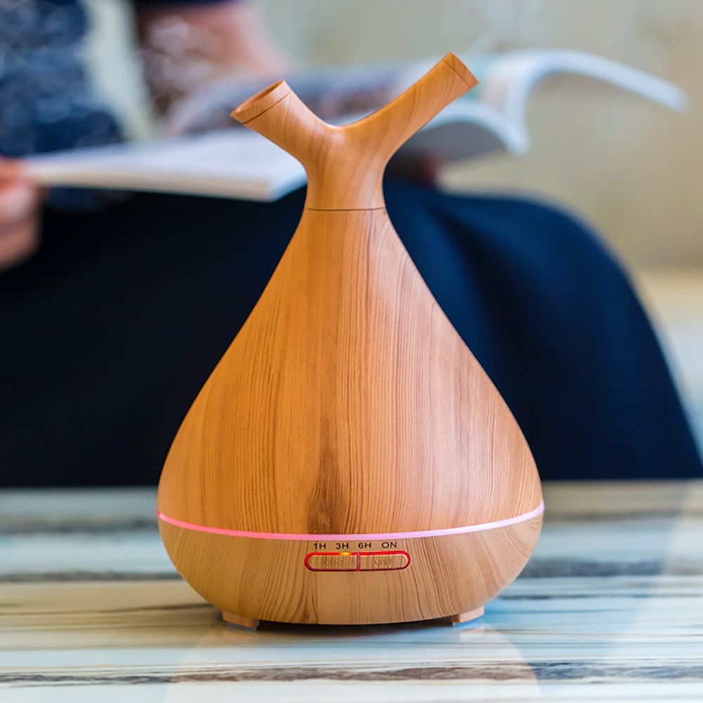 Ultraschall Luftbefeuchter Aroma Öl Diffuser in Holz Optik mit LED Beleuchtung - Hellbraun