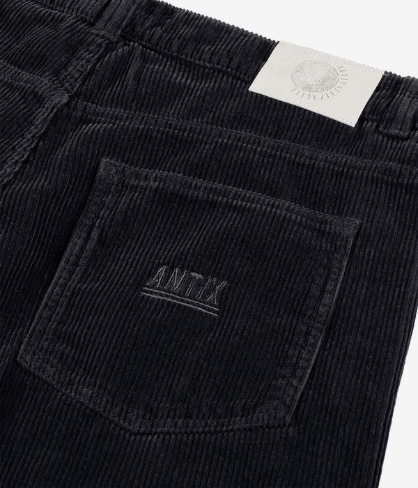Antix Atlas Corduroy Shorts (black)