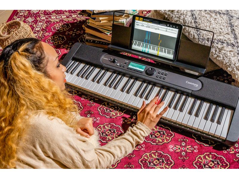 Casio Keyboard LK-S450 Ist einfach, macht Spass und ist immer an Ihrer Seite.
