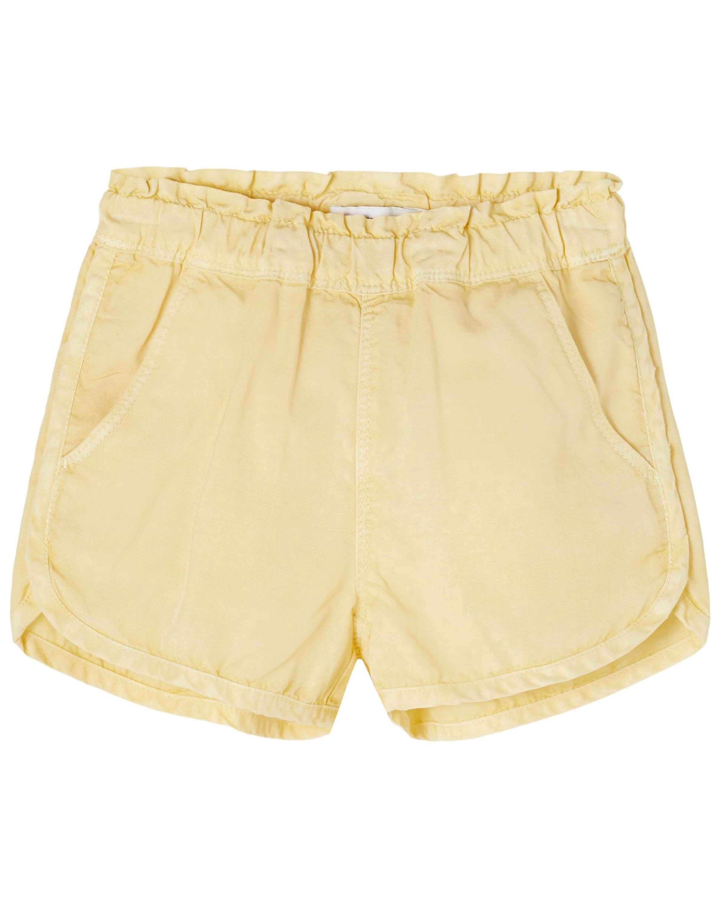 Shorts NMFBECKY TWITINDAS in sunlight