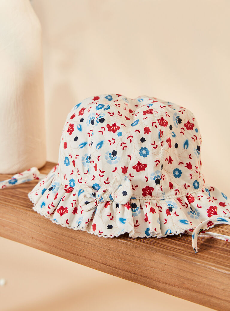 Chapeau volanté écru à fleurs